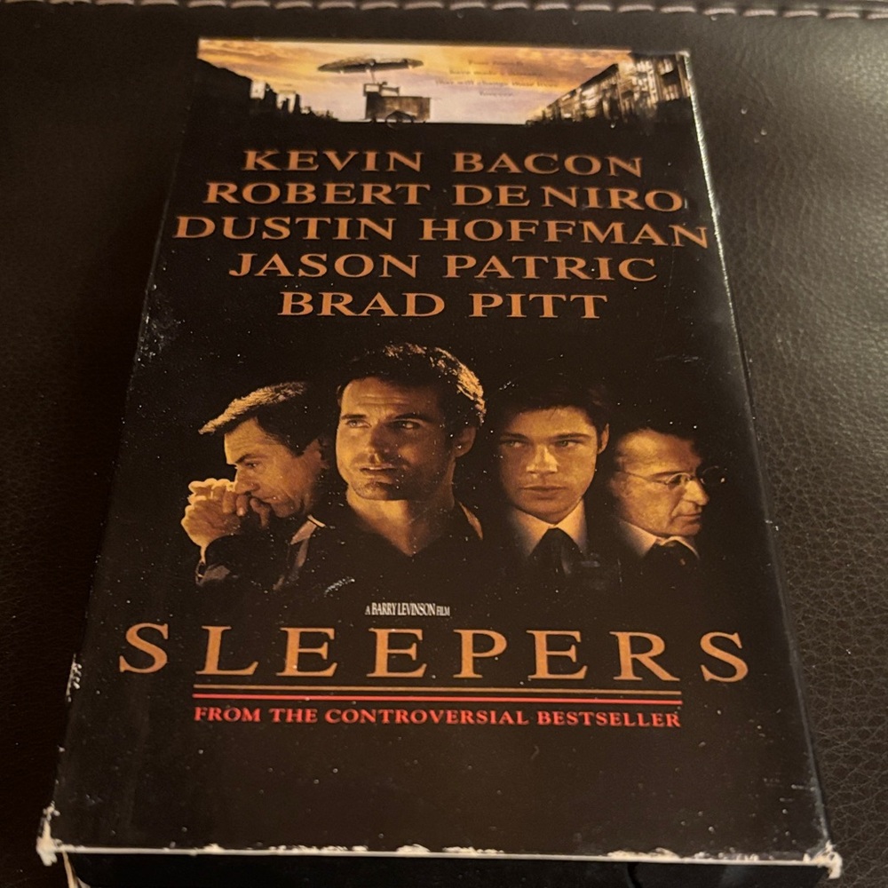 Sleepers Movie VHS crime drama based on Lorenzo Carcaterra's bestselling book.